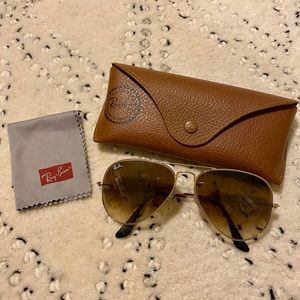 Ray Ban Gold Aviators